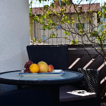 Jang Apartment *